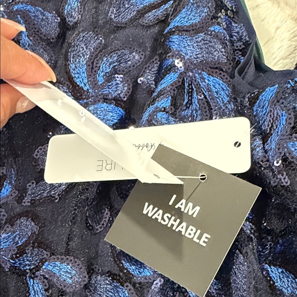 Elegant Blue Floral Lace Mini Dress - Picture 7 of 7